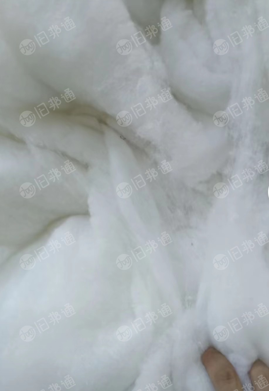 白色化纤棉，白色再生棉，适合做针刺棉，无纺布，土工布，热熔毡，家纺等，大量出售