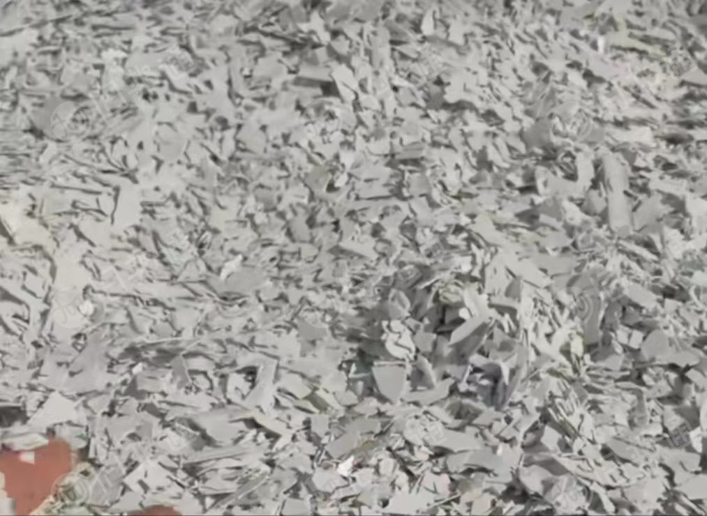 PVC塑钢破碎料,PVC管破碎料,PVC扣板破碎料,PVC发泡破碎料长期有货出售