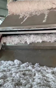 厂家出售三维7D/15D三维原棉。无硅 半硅全硅 