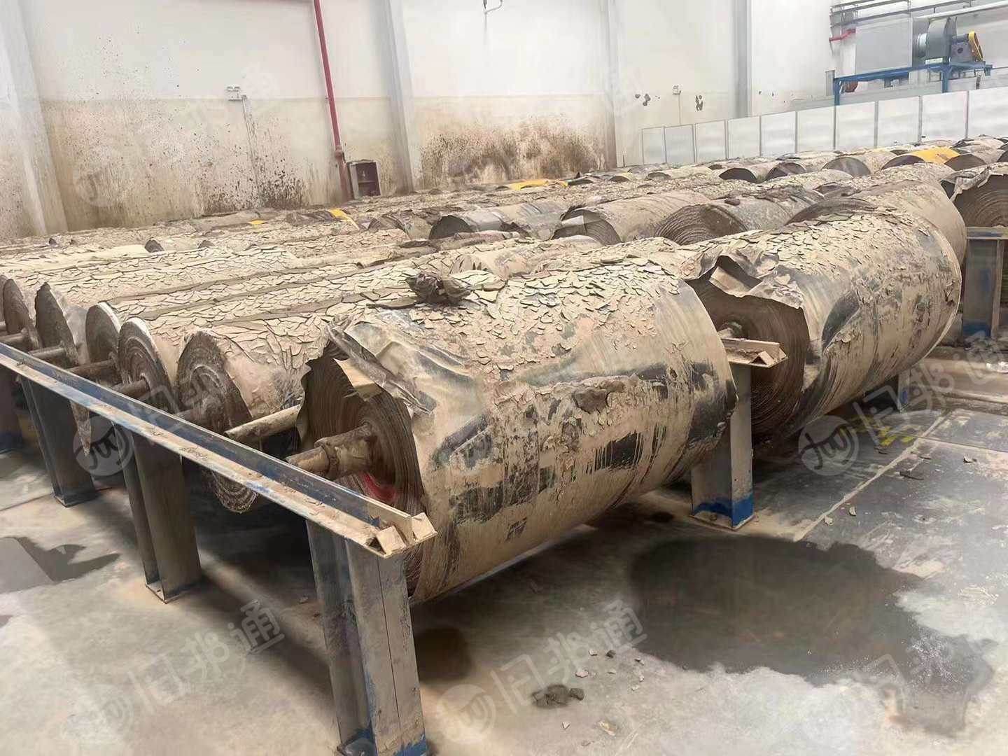低价处理公路胶带半成品(水泡过),货就图片上这么多