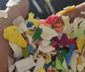 花乙破碎料，大小白破碎料长期大量出售