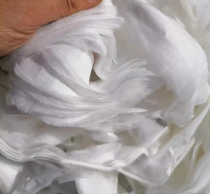 涤纶木桨水刺边角料十八吨低价出售