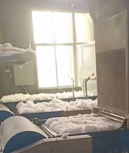 无胶棉，硬质棉床垫，喷胶棉，纺丝棉，服装棉，沙发棉，隔音过滤棉，阻燃棉等，大量出售