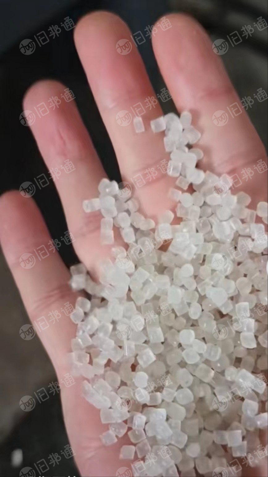 纯PP吊瓶颗粒,4张120目无黑点杂志,厂家长期有货出售
