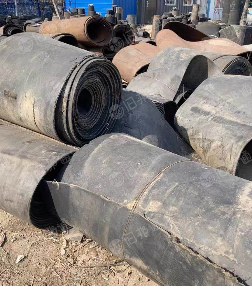 出售铺地用旧输送带1-1.5厘米厚,几乎两面光尼龙线 棉线均有