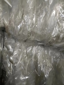 PET膜，聚酯刀切膜，滑膜等干净料现金采购，做再生切片用