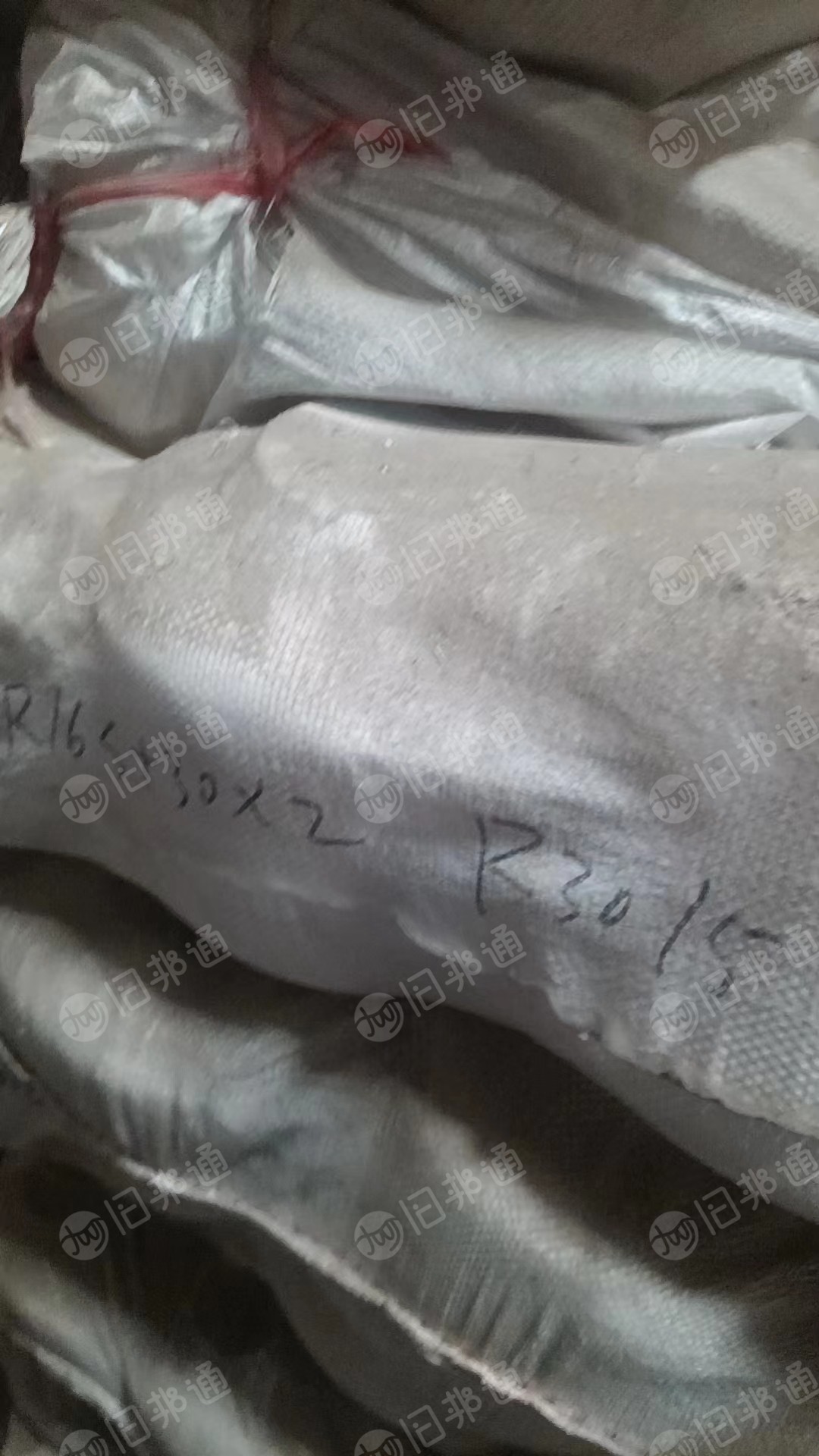 16支人造棉加30D单孔丝锦纶30吨出售