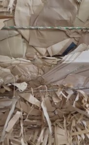 木浆牛皮纸边角料出售，印刷厂分切厂下来的料