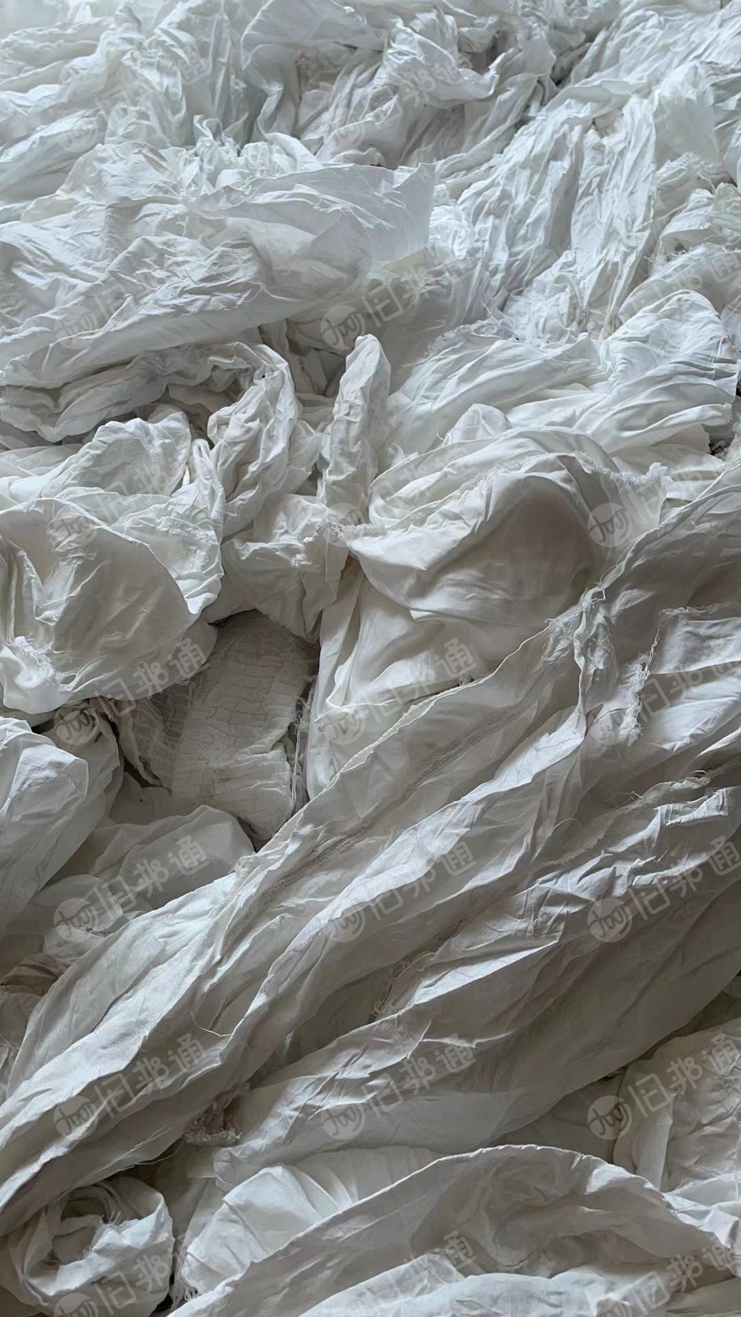 白色纯涤纶造粒布,本白,漂白都有,现货够车,长期大量出售