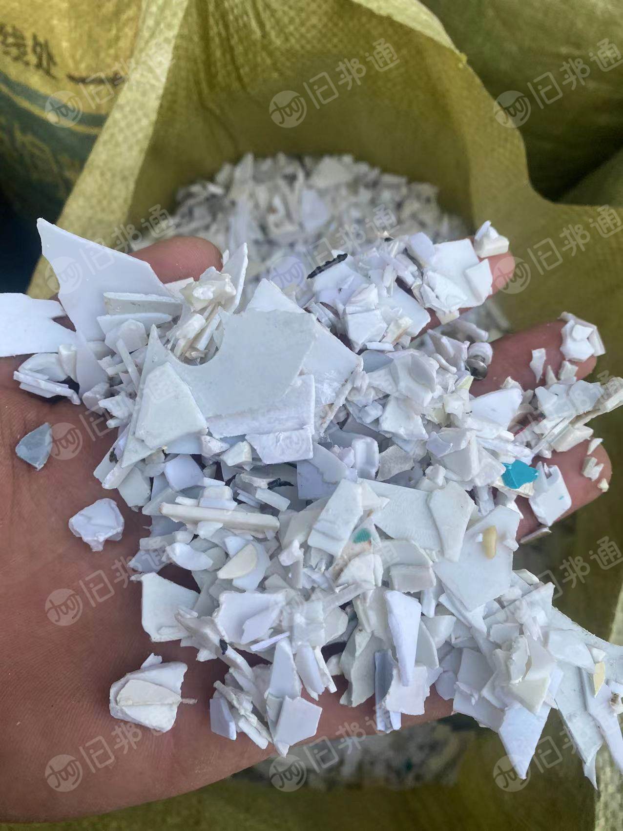 出售白丙下沉 是一级马桶盖饮水机破碎下的,现货100吨