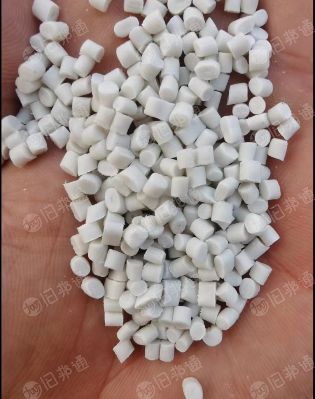 PE低压颗粒,用于注塑,冲击7溶脂15灰分15,每天50吨长期有货,河北保定厂