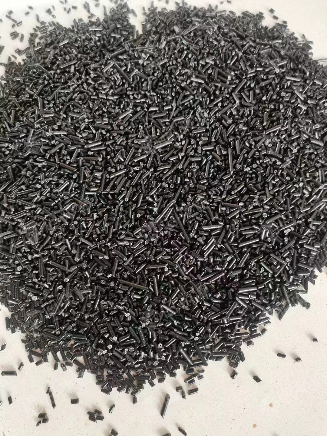 PA66扎带造粒料,过筛网无杂质,高光泽黑色颗粒