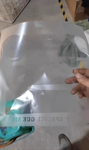 PET磨砂片，菲林片，制衣厂下来的，现货20多吨，每月30吨出售