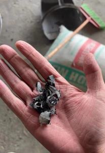 出售电缆皮白加黑破碎料，纯黑破碎料，阻燃破碎料，可直接上机，18晒网，卧室甩干机甩干