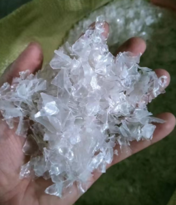 冷洗纯白瓶片长期出售