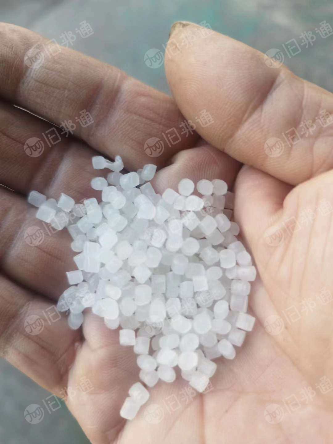 大量出售发泡吹膜高压颗粒