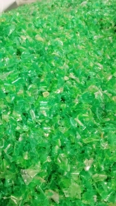 热洗上机纯绿瓶片，大量出售