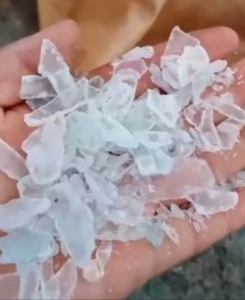 各种聚苯粉碎料，干粉冰箱抽屉，干粉板材各种白苯，色苯粉碎料大量回收