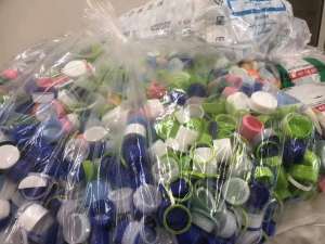 低压料头和瓶盖一起出售，现货20多吨