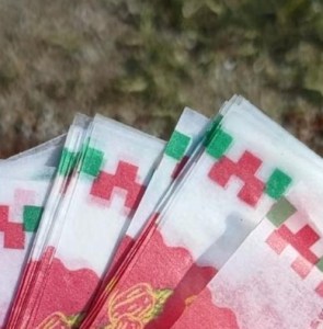 包装糖果的涂蜡纸出售，现货30多吨