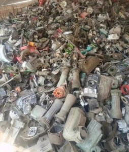 机铝水箱杂铝大量回收