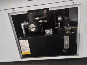 拍卖~10台数控车床机器设备