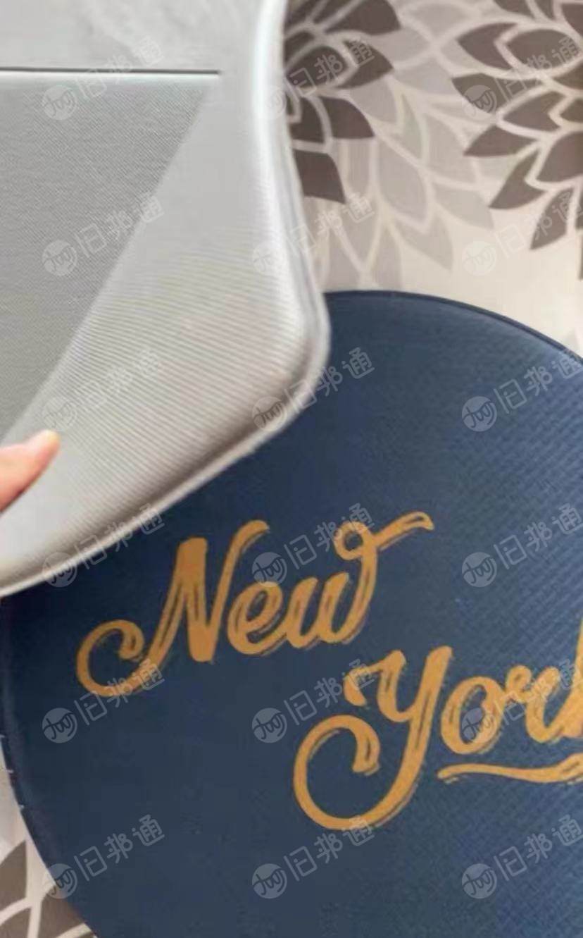 pvc地垫料子,九米六的卡车打包好装十八吨
