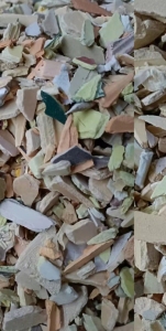 PVC扣板，小管，大管，塑钢，灰原生，三级料，石塑墙板破碎，各种聚氯破碎料长期出售