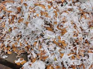 水松纸压包料，现货100多吨