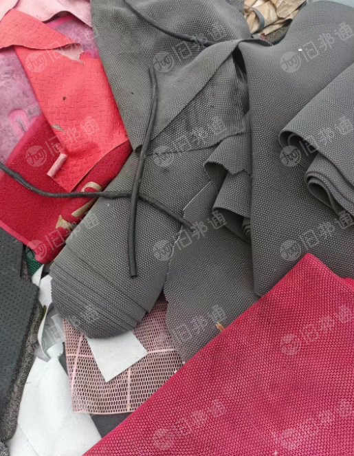PVC边角料网布边角料大量回收