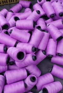 大量回收缝纫线，拉链织带，松紧带，五金等