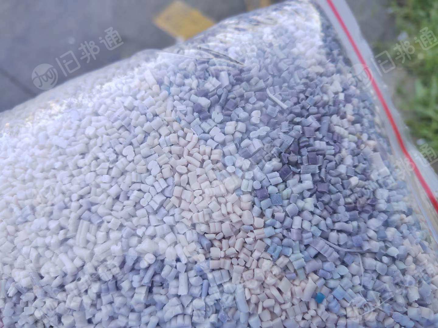 杂色聚丙颗粒现货33吨,全漂的,大量出售