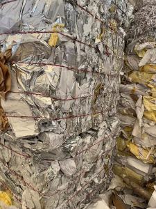 处理一批烟厂铝箔纸，现货10吨