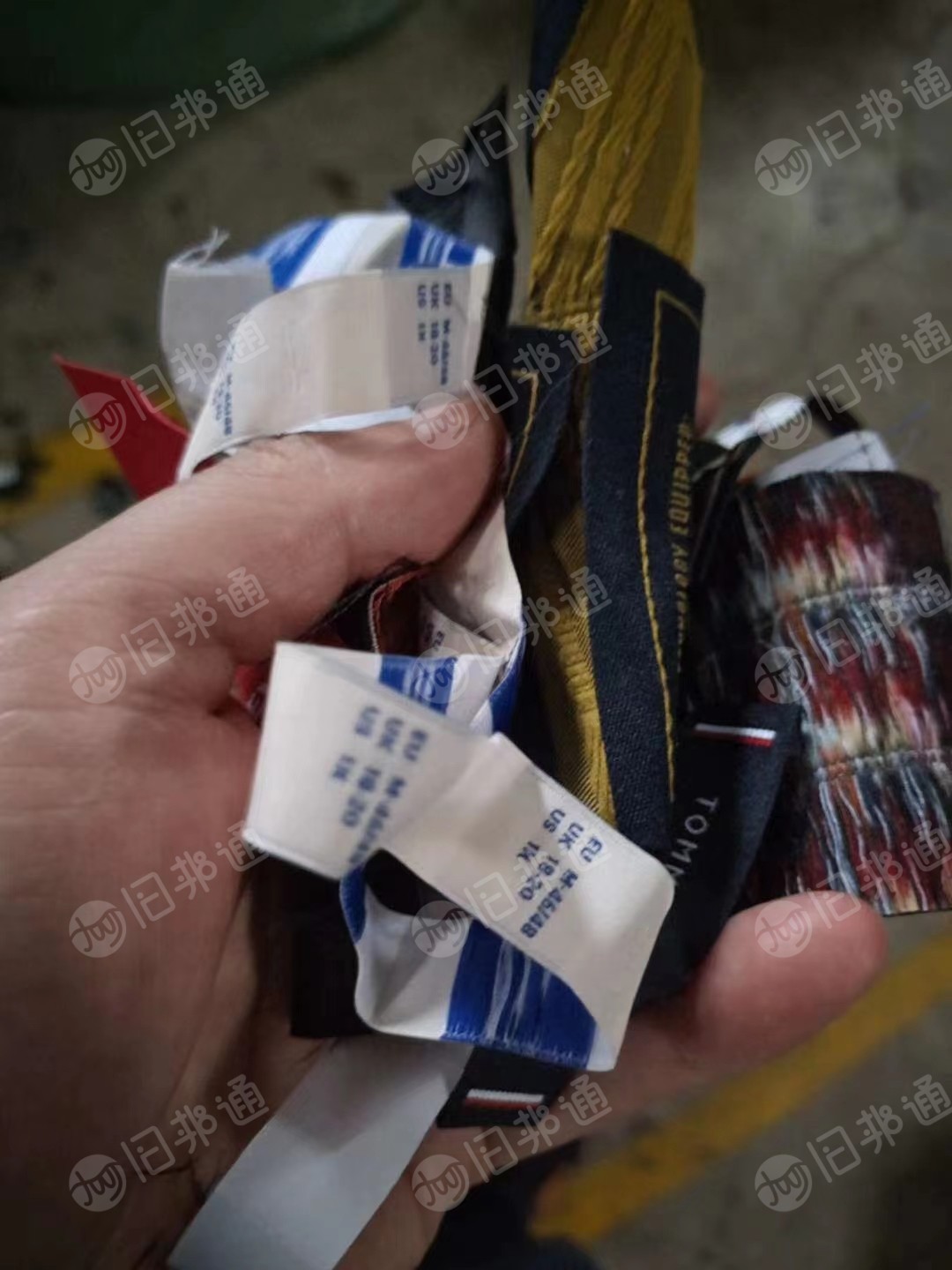 涤纶商标带边料,涤纶边角来哦,涤纶造粒料,长期大量出售