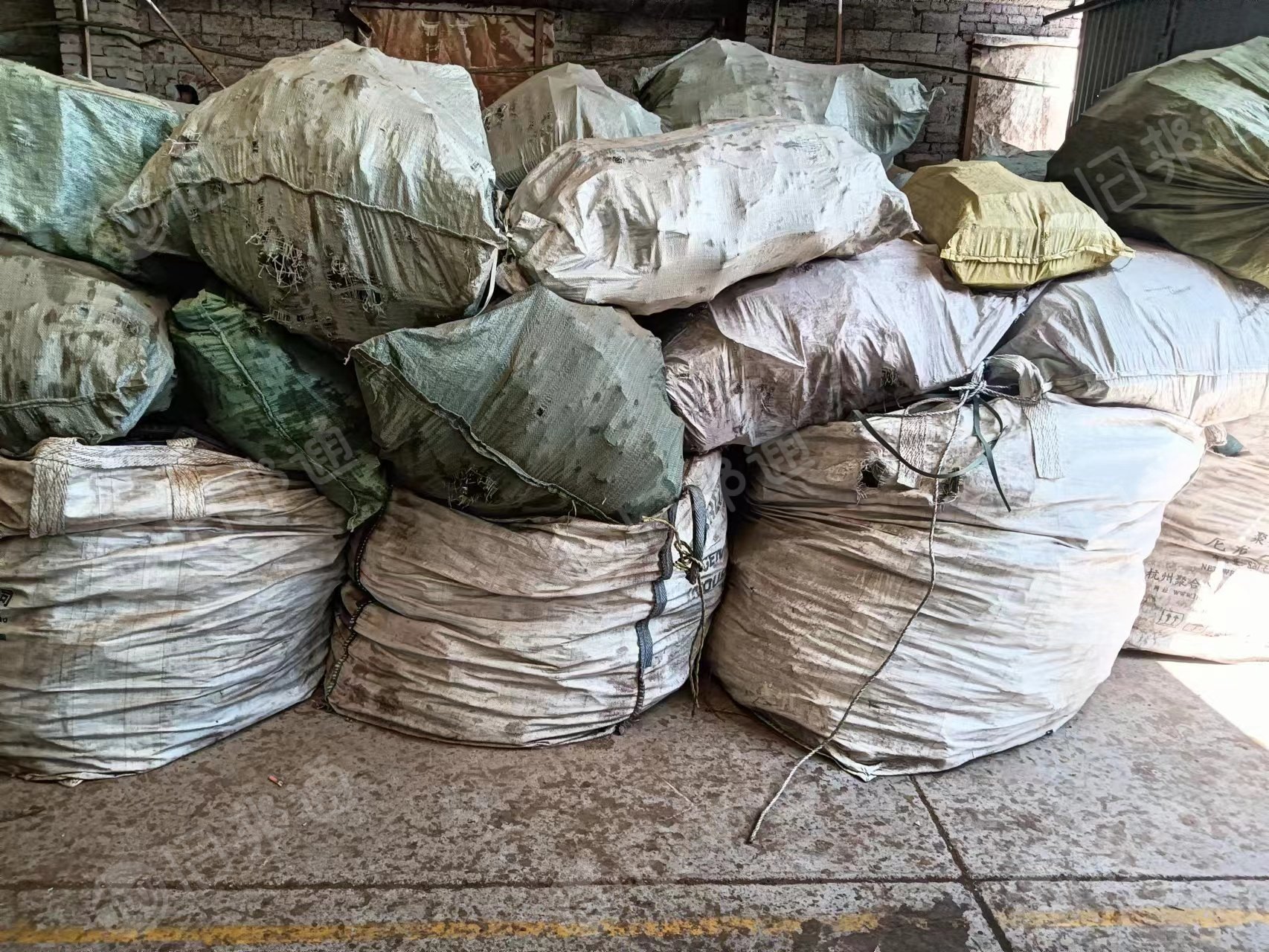 PVC吸塑片毛料出售,带油的,现货9*6一车