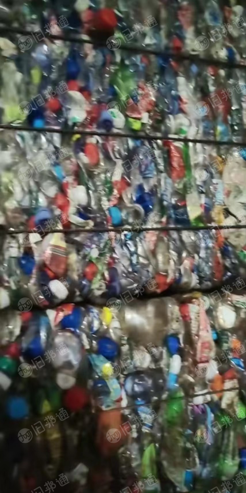 PET瓶砖压块,现货一挂车,长期出售