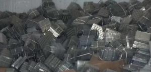 PET吸塑盒废料出售