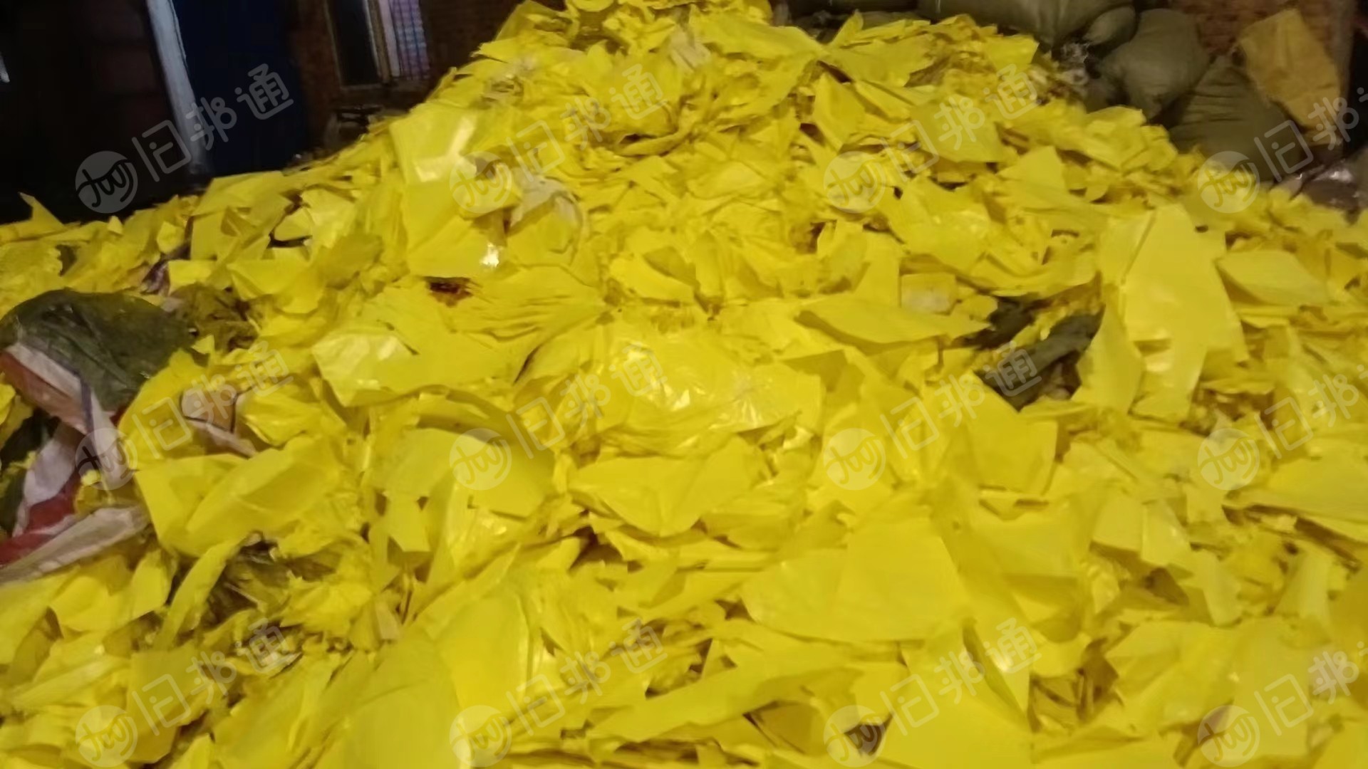 黄色淋膜纸废料长期供应