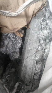 铝渣长期大量出售