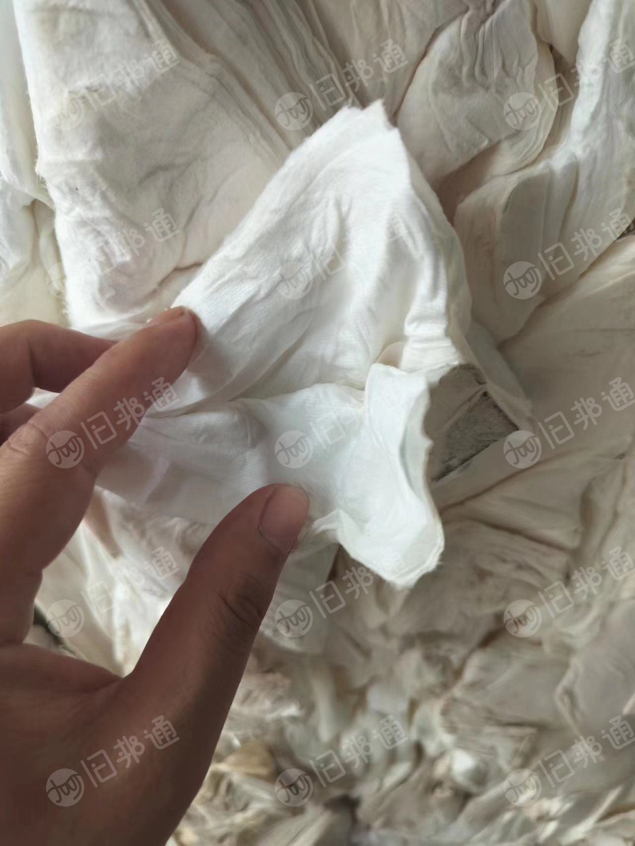 可冲散湿厕纸 10 吨,长期有货,压缩包的