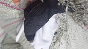 尼龙白烟弹力废布40多吨出售