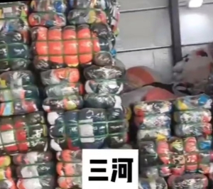 旧衣服分拣厂长期大量出售旧衣服冬装 夏装  鞋子 毛衣，酒店大白等
