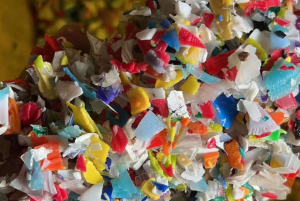 长期出售瓶盖破碎料，现货一车