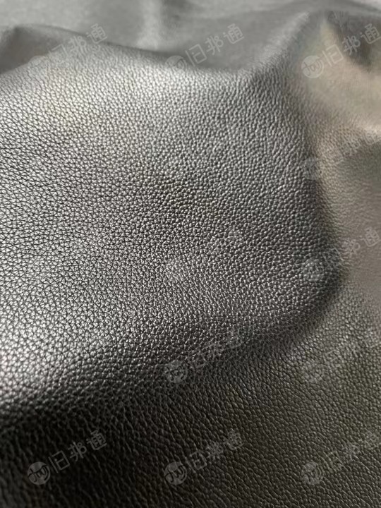 头层牛皮 服装皮革,大量出售