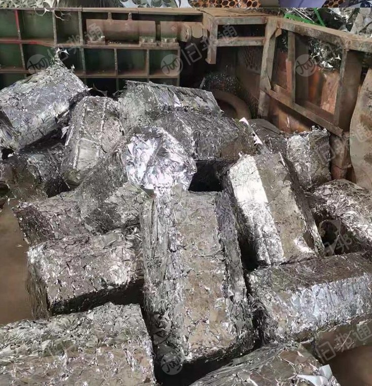 冷板低碳压块,铸造炉料冷板压块大量供应