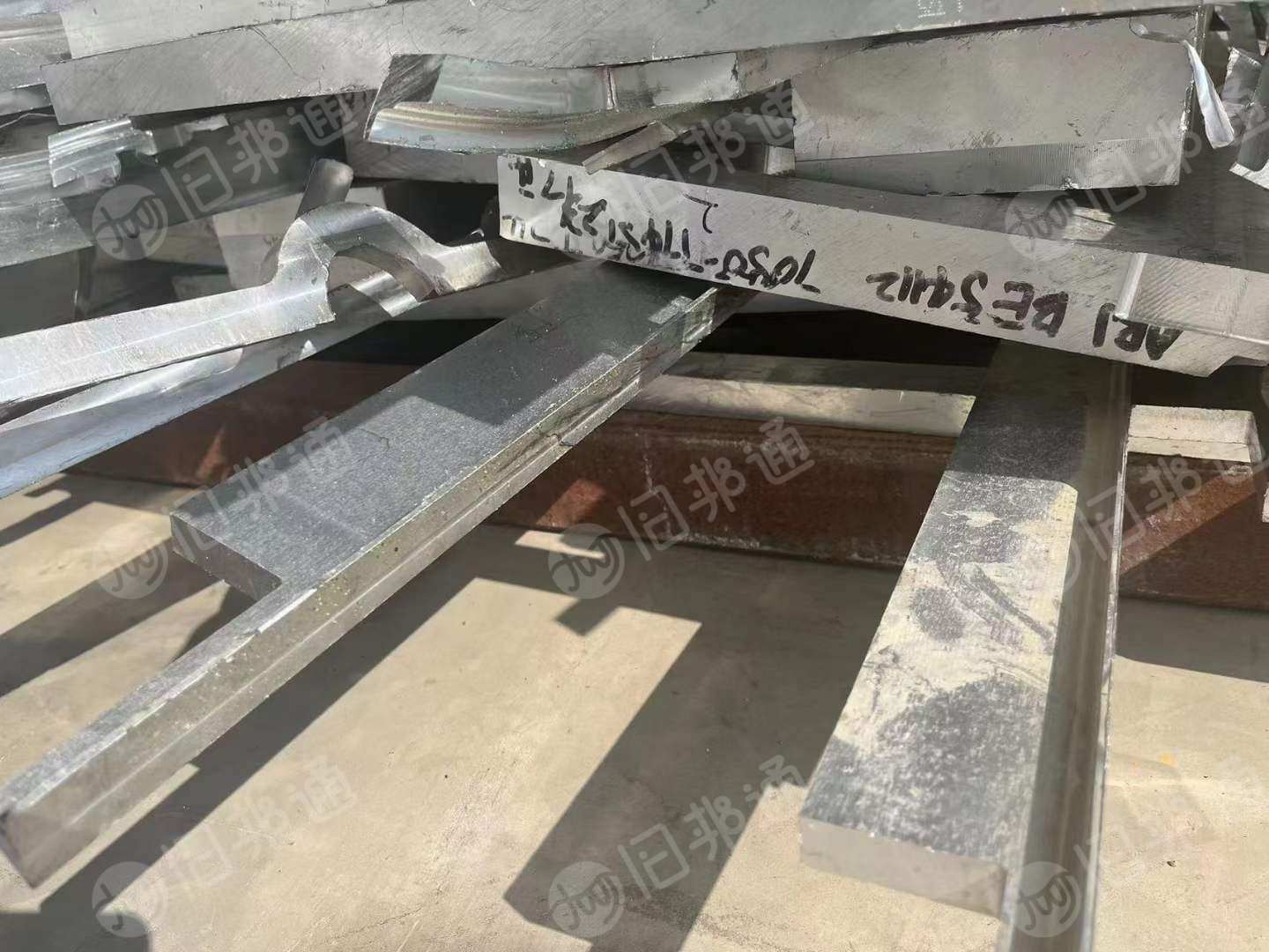 7050铝制品出售,现货三百吨左右