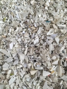 沉底白丙破碎料长期出售