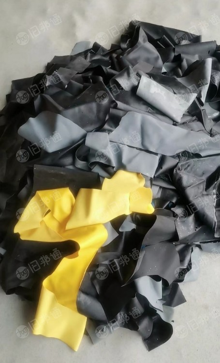 软质PVC发泡料,汽车座椅下来的,(小发泡皮革) ,长期出售