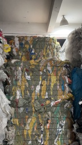 杂色编织袋废料，月供几百吨出售