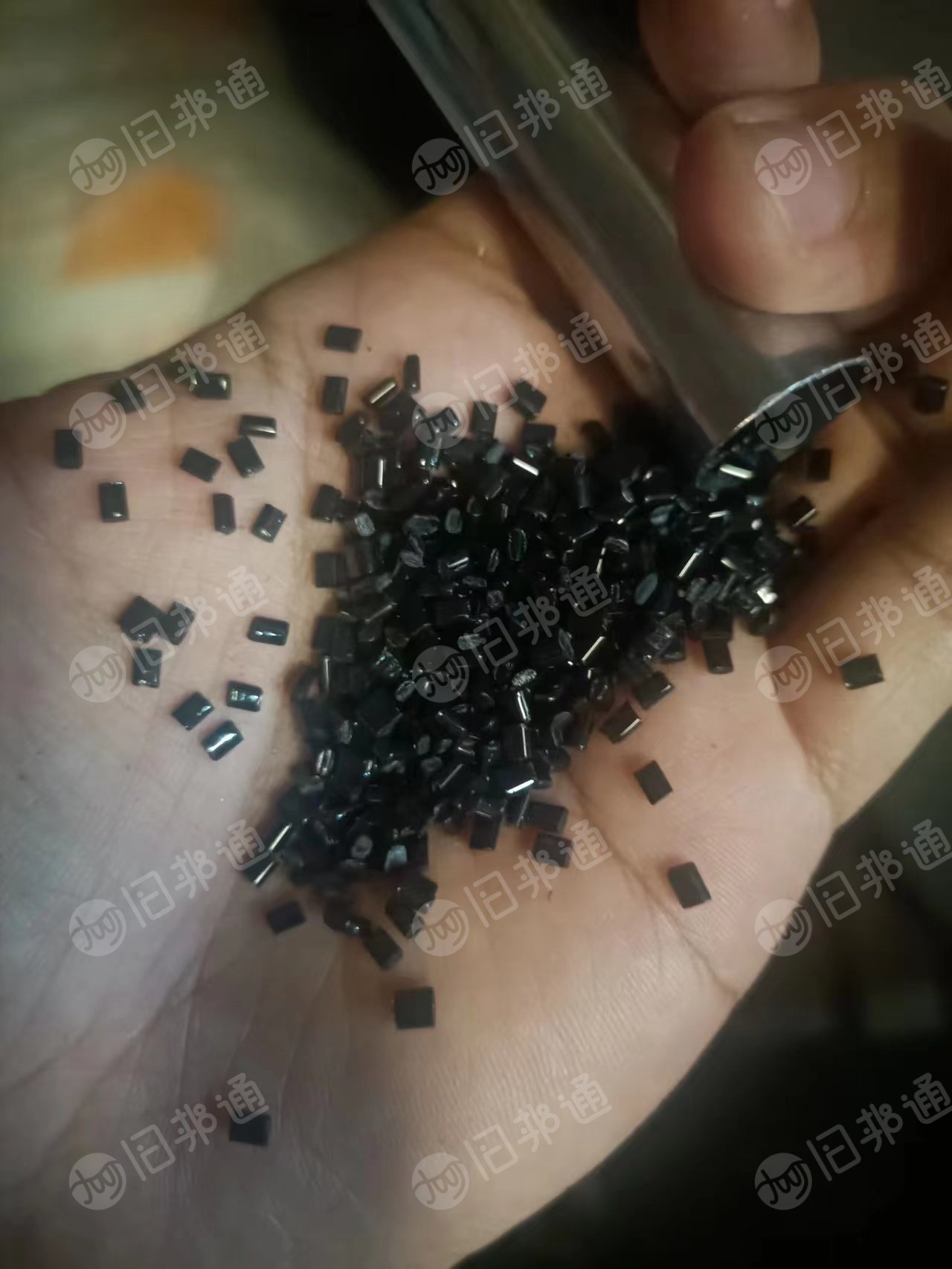 黑色PET颗粒出售